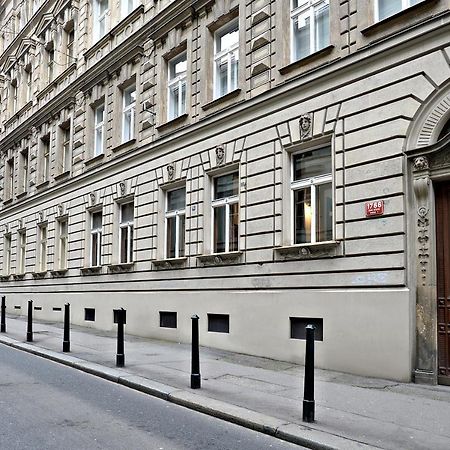 Magnificent King Suite Praha Bagian luar foto
